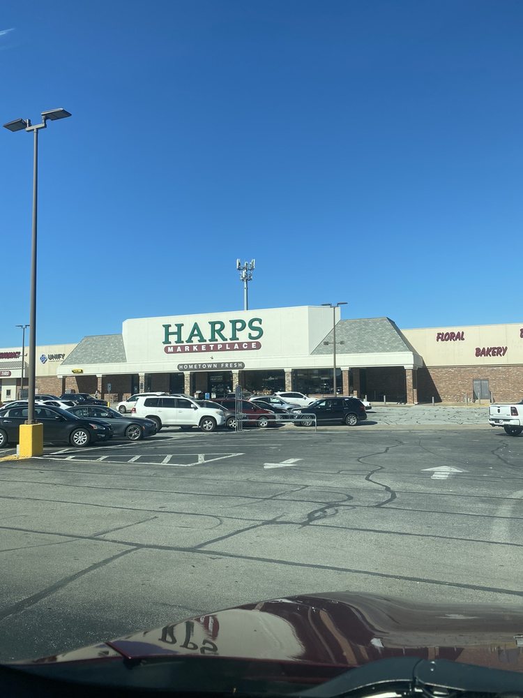 HARPS FOOD STORES Updated September 2024 918 S Gutensohn Rd