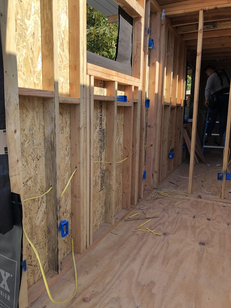 Slide of Green Oak Builders