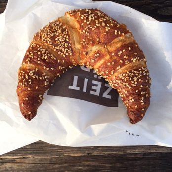 Zeit für Brot - pretzel croissant (€1.80) - Bakeries Near Me - Berlin, BE