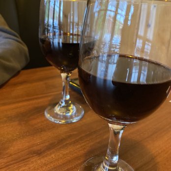 Dave's Pizza Garage - Vinos - Pizza Near Me - Tallahassee, Florida Dave's Pizza Garage - Vinos - Pizza Near Me - Tallahassee, Florida