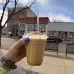 Fox Dog Coffee - Arctic Fox (vanilla latte slushie)