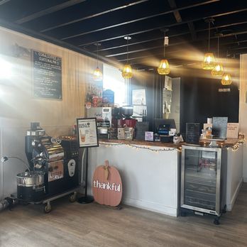 Comal Coffee - Coffee Roasteries Near Me - Stockton, California