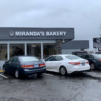 Miranda's Bakery - Entrance - Bakeries Near Me - Woodburn, Oregon Miranda's Bakery - Entrance - Bakeries Near Me - Woodburn, Oregon
