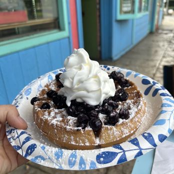 Cafe Haleiwa - Blueberry Waffle with Whipped Cream - American Near Me - Haleiwa, Hawaii Cafe Haleiwa - Blueberry Waffle with Whipped Cream - American Near Me - Haleiwa, Hawaii