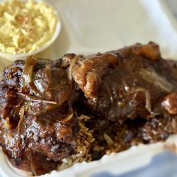 Smokin’ Wings and Southern Things - Oxtail plate with one side (potato salad) - $25