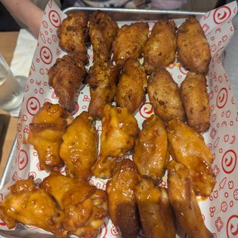 Curry Pizza House x Hidden Tap & Barrel - Achari and mango habaneros 20 pc wing sampler - Pizza Near Me - San Diego, California Curry Pizza House x Hidden Tap & Barrel - Achari and mango habaneros 20 pc wing sampler - Pizza Near Me - San Diego, California