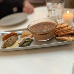 Poole's - Chicken liver moose