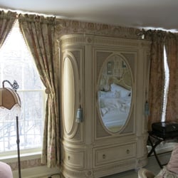 The Renwick Clifton House - Mary Powell