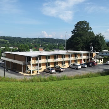 Budget Inn - Hotels Near Me - Ellijay, Georgia Budget Inn - Hotels Near Me - Ellijay, Georgia