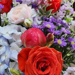 The Vintage Flower Market