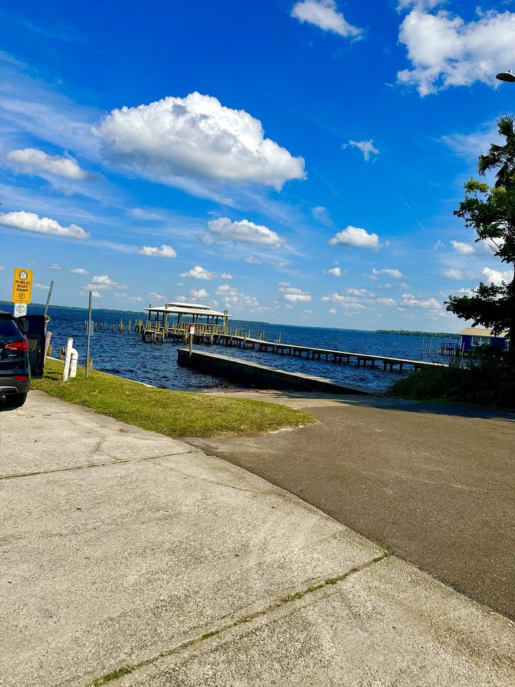 CRESCENT CITY Updated June 2024 3 N Summit St, Crescent City