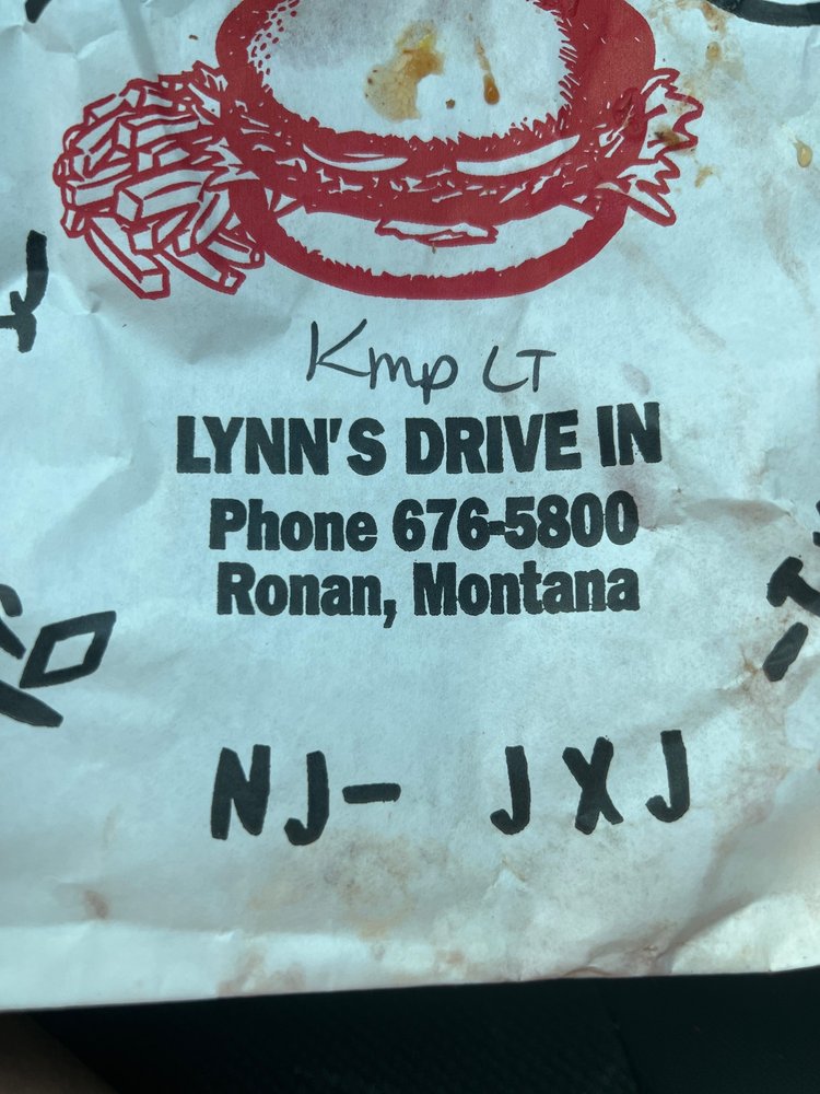 Lynn's Drive-In Logo