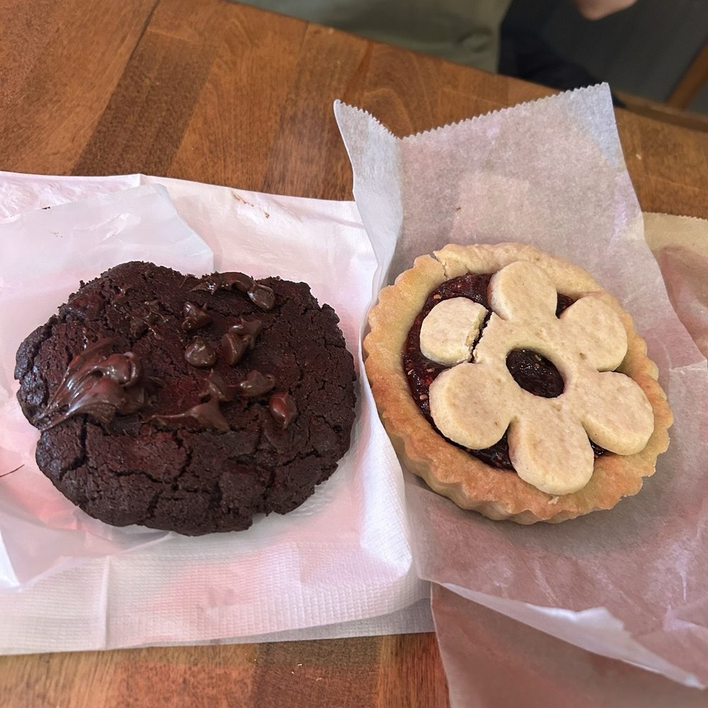 Letizia's Natural Bakery - Chocolate cookie and raspberry tart - Bakeries Near Me - Chicago, Illinois Letizia's Natural Bakery - Chocolate cookie and raspberry tart - Bakeries Near Me - Chicago, Illinois