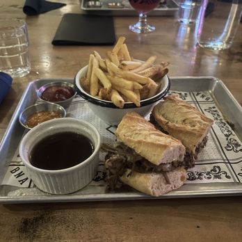 BNA Brewing - Beef dip - Brewpubs Near Me - Kelowna, British Columbia BNA Brewing - Beef dip - Brewpubs Near Me - Kelowna, British Columbia