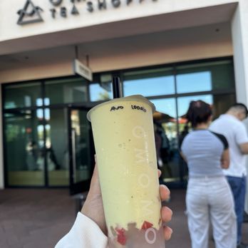 OMOMO Tea Shoppe - Avocado Smash - Coffee & Tea Near Me - Irvine, California