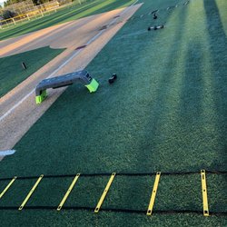 Youngheart Fitness - Outdoor training or gym training
