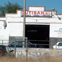 Talleres Gutisan - Entrada del taller vista desde la Calle Madrid de Humanes