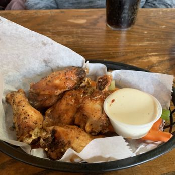 Grinders - Wings - Pizza Near Me - Kansas City, Missouri