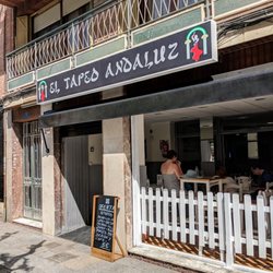 El Tapeo Andaluz - How it looks outside