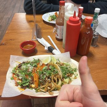 Los Gallos - a person giving a thumbs up - Mexican Near Me - Conway, Arkansas Los Gallos - a person giving a thumbs up - Mexican Near Me - Conway, Arkansas