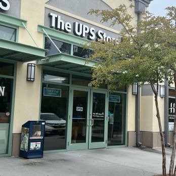 The UPS Store - Shipping Centers Near Me - Bluffton, South Carolina
