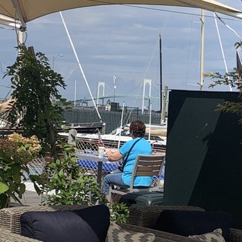 Belle's - Cafes Near Me - Newport, Rhode Island