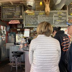 Big Earl's Greasy Eats