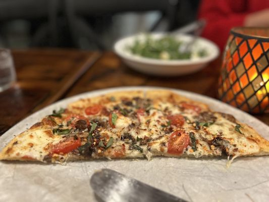 live@heirloom pizza co. SALINAS by null