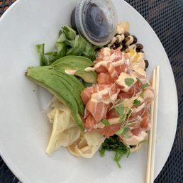 Salmon poke bowl