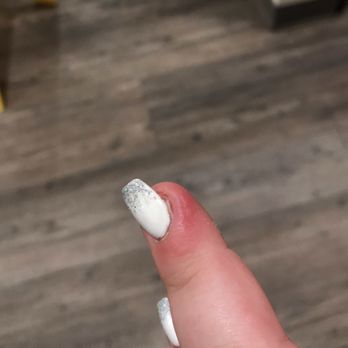 V Nails - Nail Salons Near Me - Rhinelander, Wisconsin