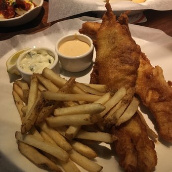 Yard House - Fisk and chips o baby - New American Near Me - Sacramento, California