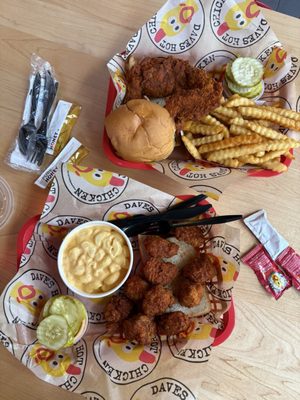 Dave's Hot Chicken by null