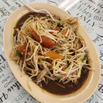 LA Kitchen - Papaya salad, Lao style - Laotian Near Me - Fresno, California
