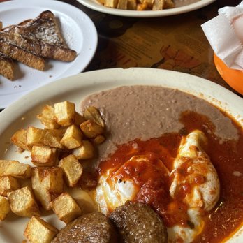 Los Vega Mexican Restaurant - huevos rancheros - Tex-Mex Near Me - San Marcos, Texas