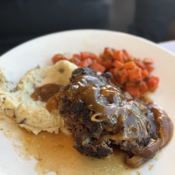 Foodcraft - Hamburger steak mashers  and carrots - Seafood Near Me - Gulf Shores, Alabama