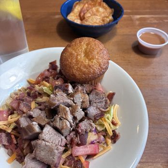 Famous Dave's Bar-B-Que - Dave's Sassy BBQ Salad - Barbeque Near Me - Reno, Nevada