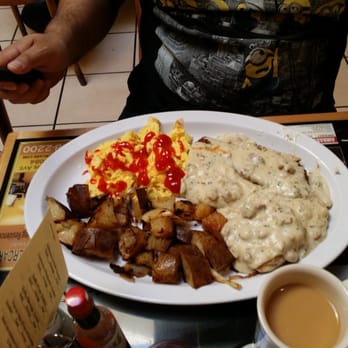 Curbside Cafe - Chicken fried steak - Breakfast & Brunch Near Me - Vista, California