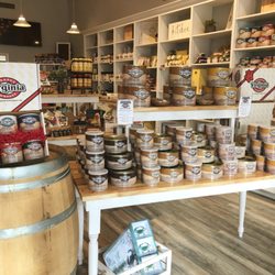 Virginia Peanut Company & Gourmet Market - Peanuts