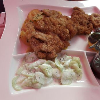 OSCAR's - Schnitzel - German Near Me - Frankfurt, HE