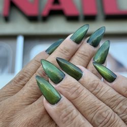 Dancing Queen Nails & Spa