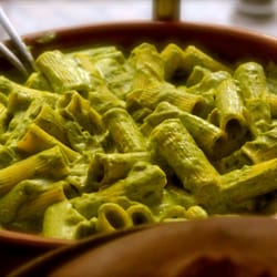 Viva Maria - Rigatoni al pesto genovés.