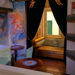 BAR La Divina Commedia - Upstairs Seating lounge style