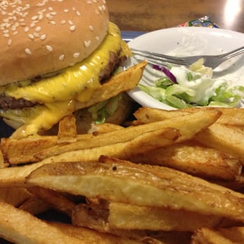 Miz Zip's - double cheese burger, fries and salad.   all very good. - American Near Me - Flagstaff, Arizona