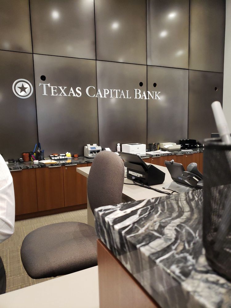 TEXAS CAPITAL FOUR OAKS PLACE BANKING CENTER Updated June 2024
