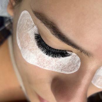 1. Lauren Ly Lashes