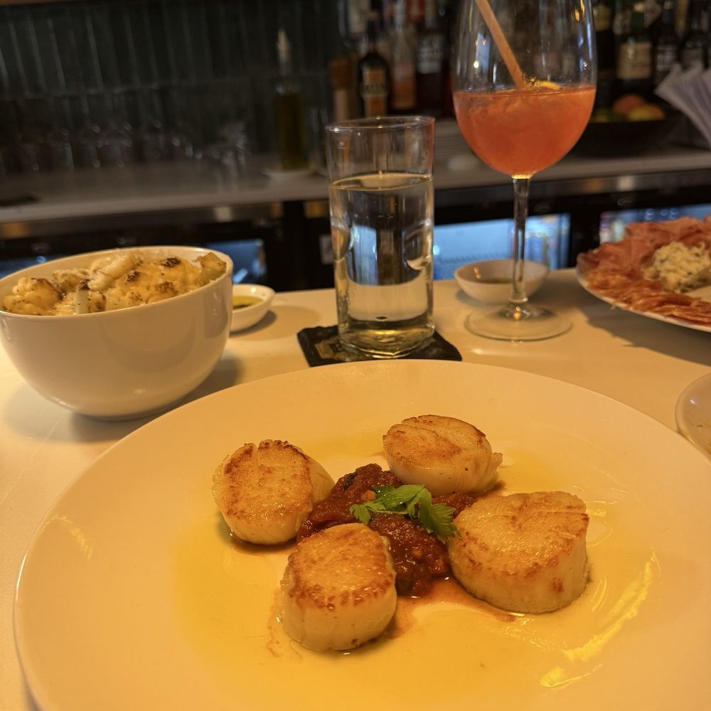 Bari Ristorante - Scallops and a side of cauliflower - Italian Near Me - Memphis, Tennessee