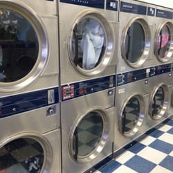 Broadmoor Coin Laundry - Lots of dryers