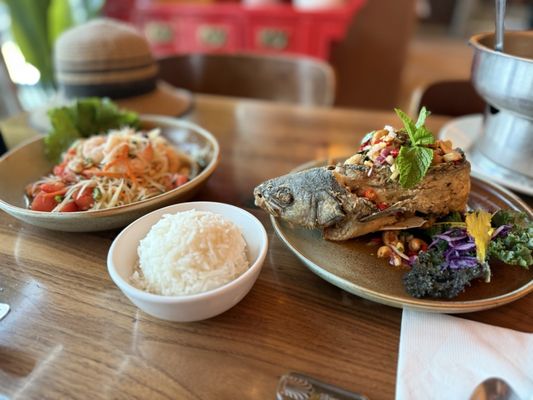 Weera Thai - Rainbow by null