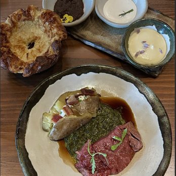 Night Jar - Dry Aged Beef Rib w/ creamed spinach, mini baker, yorkshire pudding, au jus, ka-1, creamy horseradish, smoked wagyu hollandaise - American Near Me - San Francisco, California