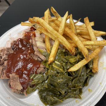 BBQ Time - Juicy chopped pork greens and fries - Food Trucks Near Me - Sun City Center, Florida